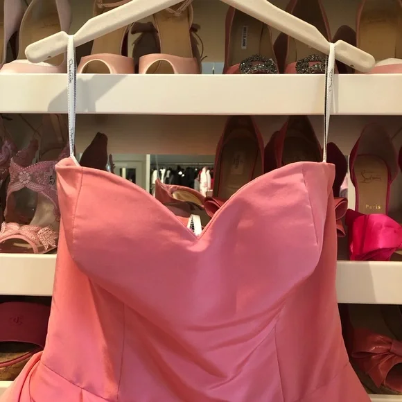 Oscar De La Renta Perfect Pink Sweetheart Strapless Silk Dress, Size 8 or 6 - Picture 5 of 14